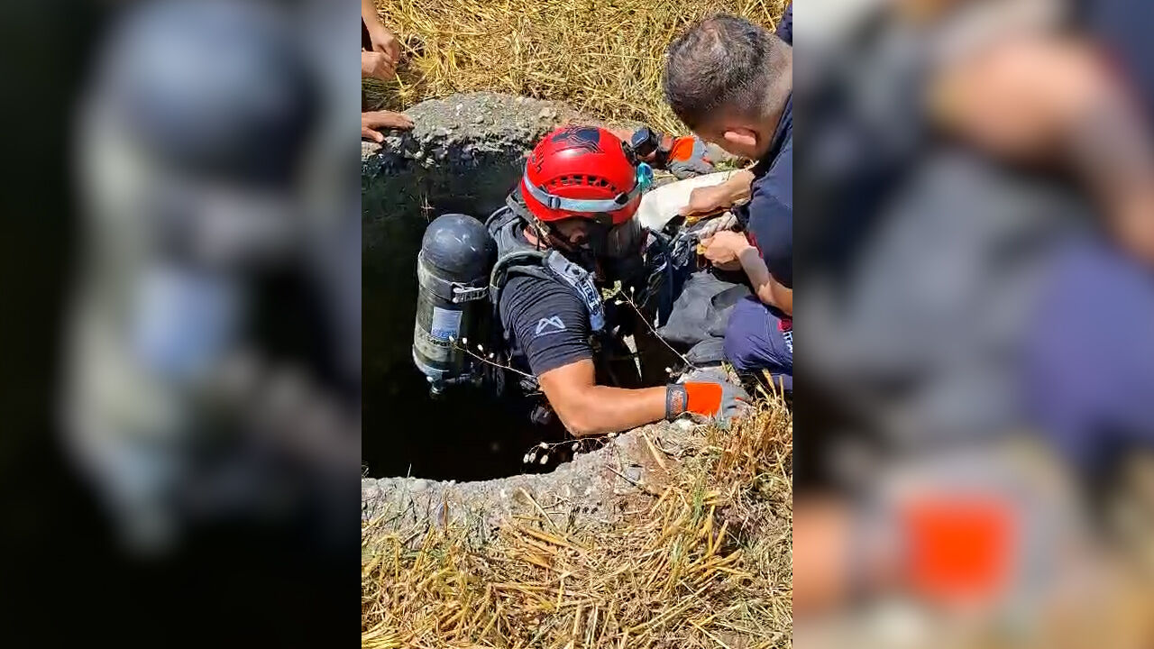 Mersi̇n Büyükşehi̇r İtfai̇yesi̇’nden Kuyudan Keçi̇ Kurtarma Operasyonu (2)