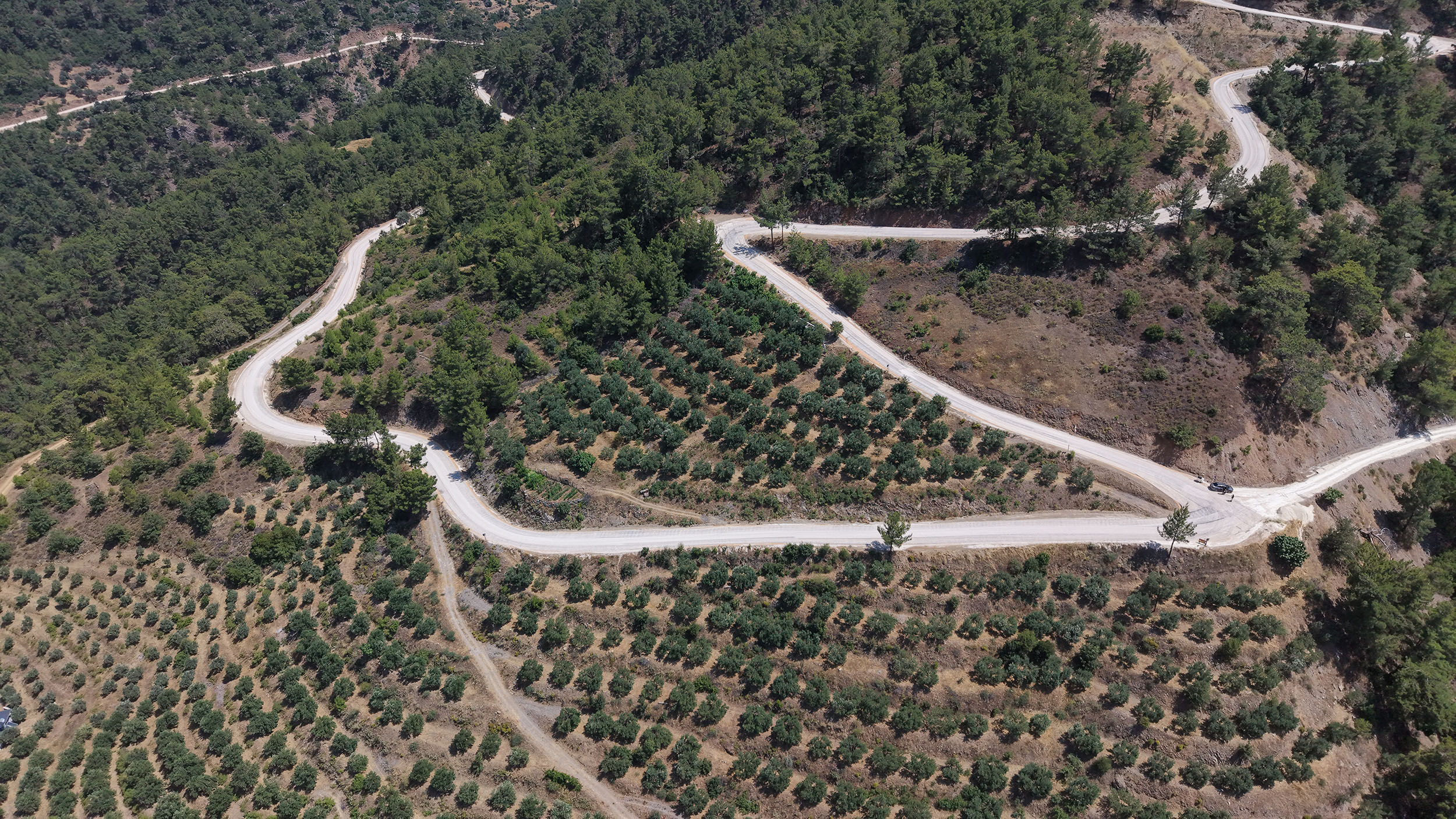 Mersi̇n Büyükşehi̇r Si̇li̇fke’deki̇ Son Stabi̇li̇ze Yolu Da Asfaltla Buluşturdu (1)