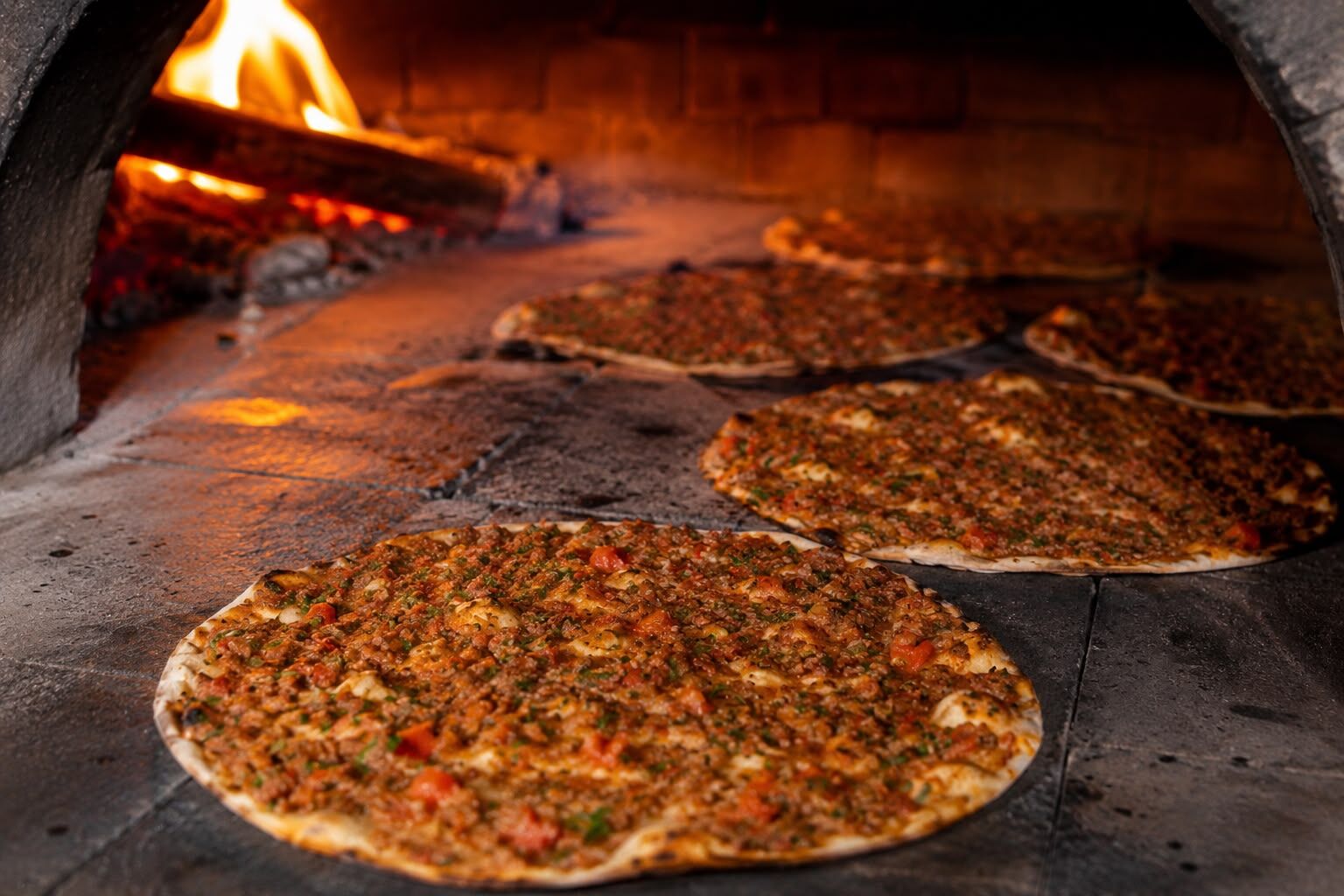 Mersin'de Lahmacun Pişirme Ücreti Tartışılıyor