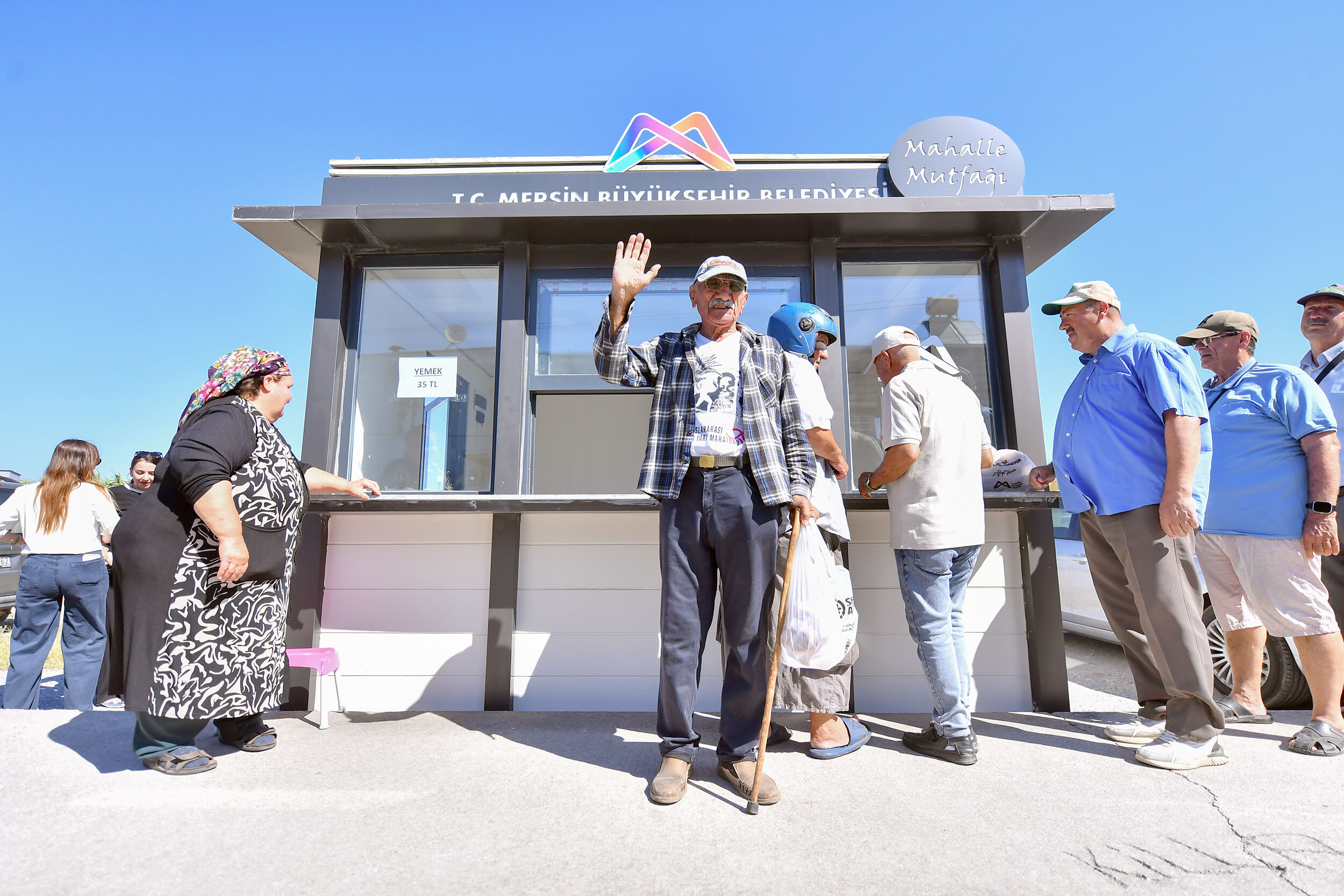 Mersi̇nli̇’ni̇n En Sevdi̇ği̇ Projelerden Bi̇ri̇si̇ ‘Büyükşehi̇r Mahalle Mutfaklari’ (3)