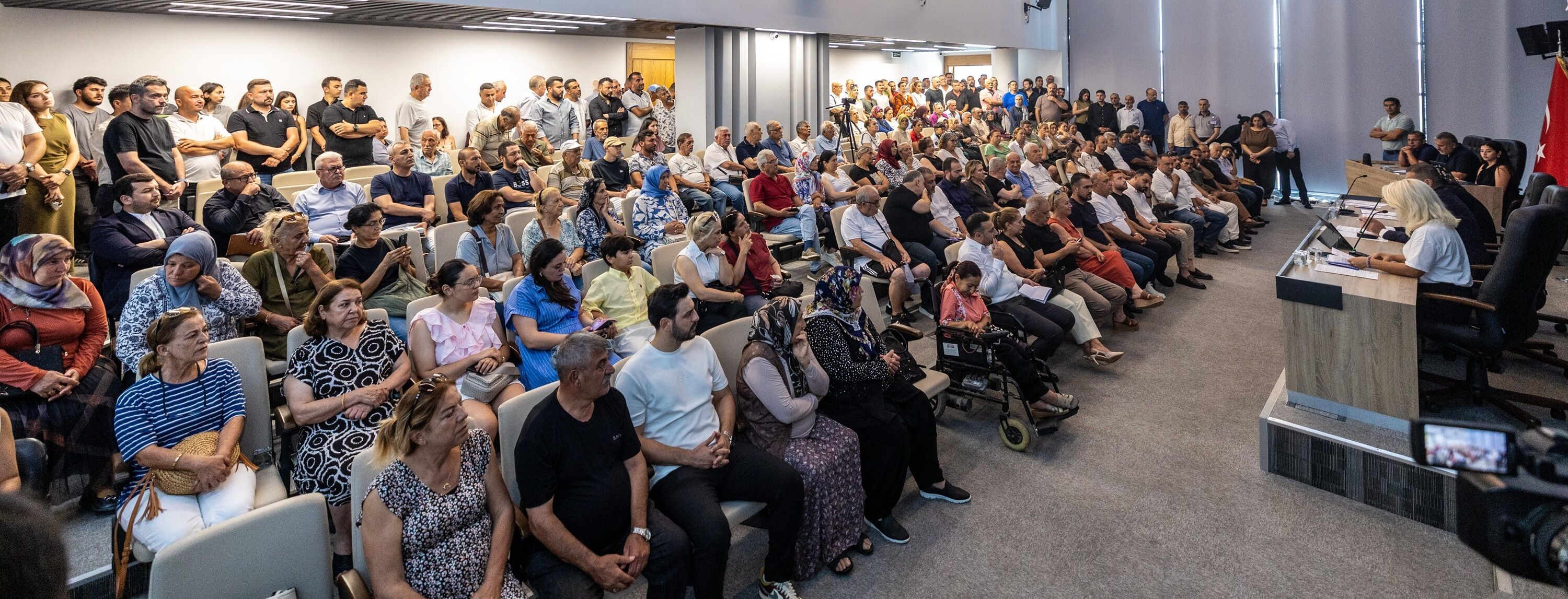 Mezi̇tli̇ Beledi̇yesi̇ Temmuz Mecli̇si̇ne Vatandaşlardan Yoğun İlgi̇ (7)