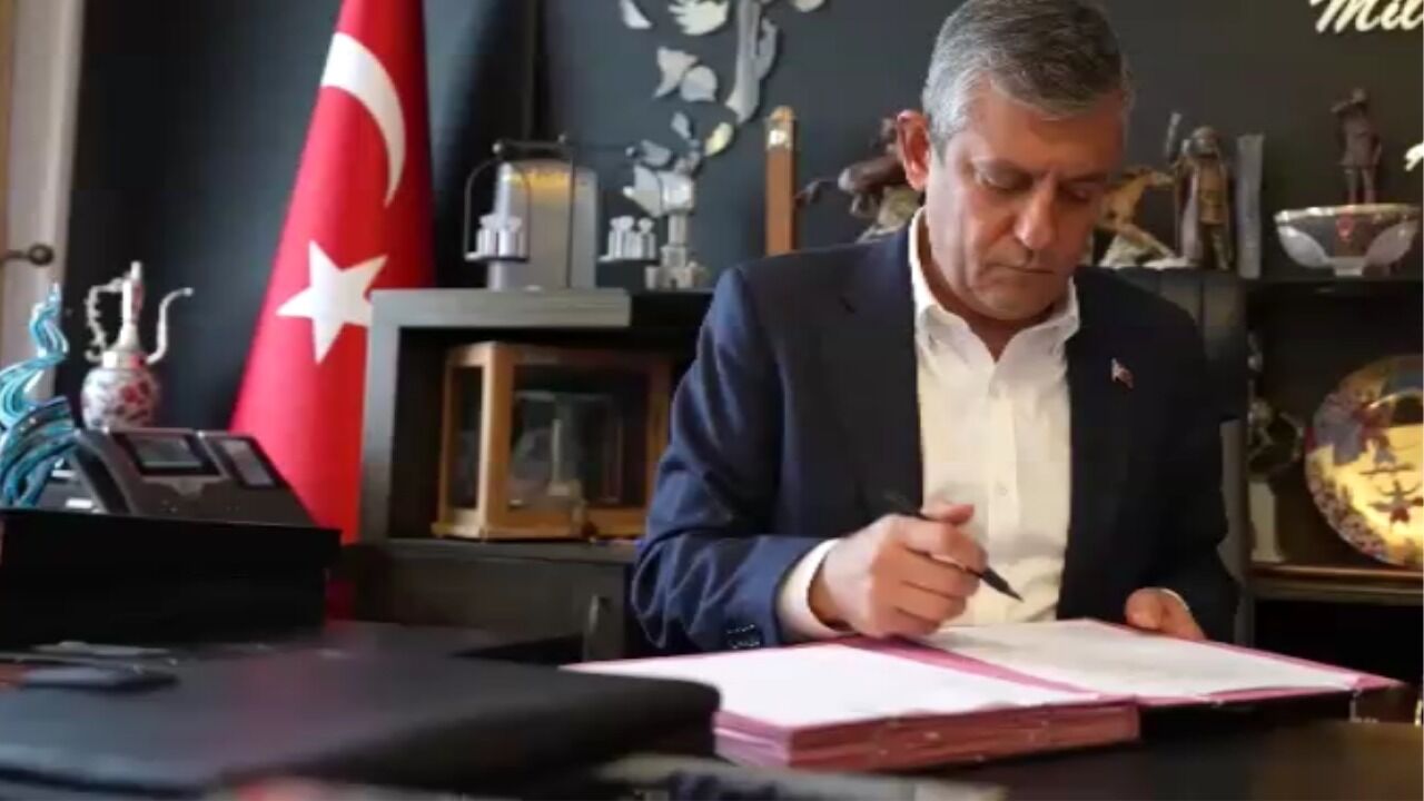 SİYASET