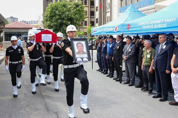 Vali Toros Mustafa Çakır'ın cenaze törenine katıldı