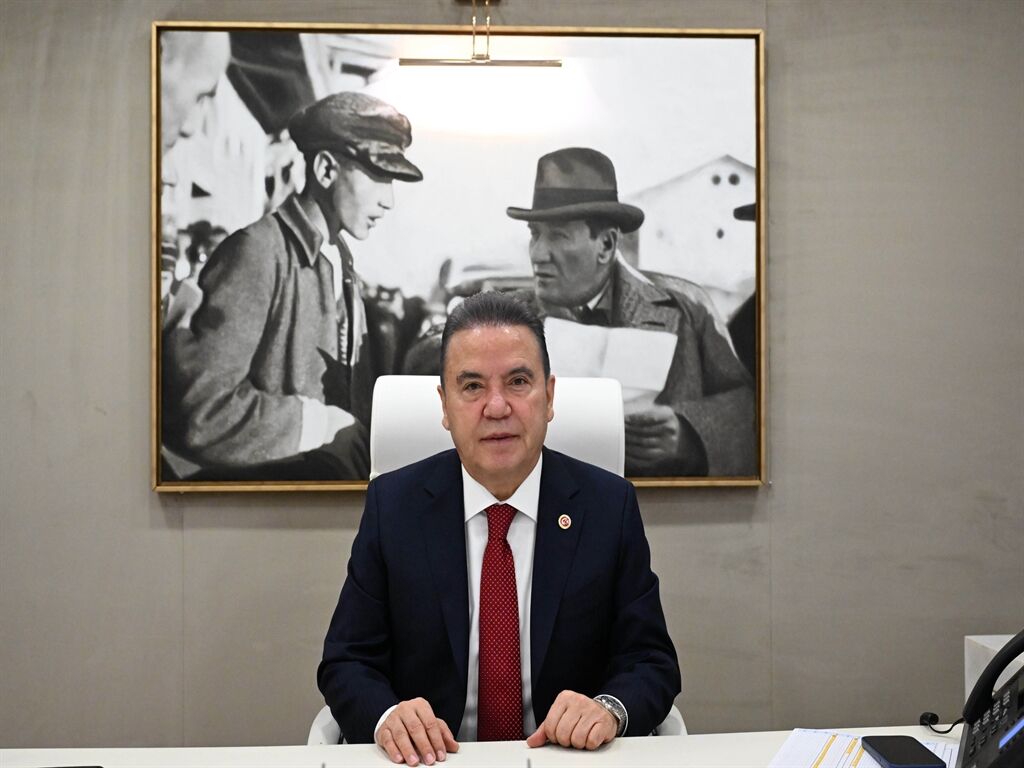 SİYASET