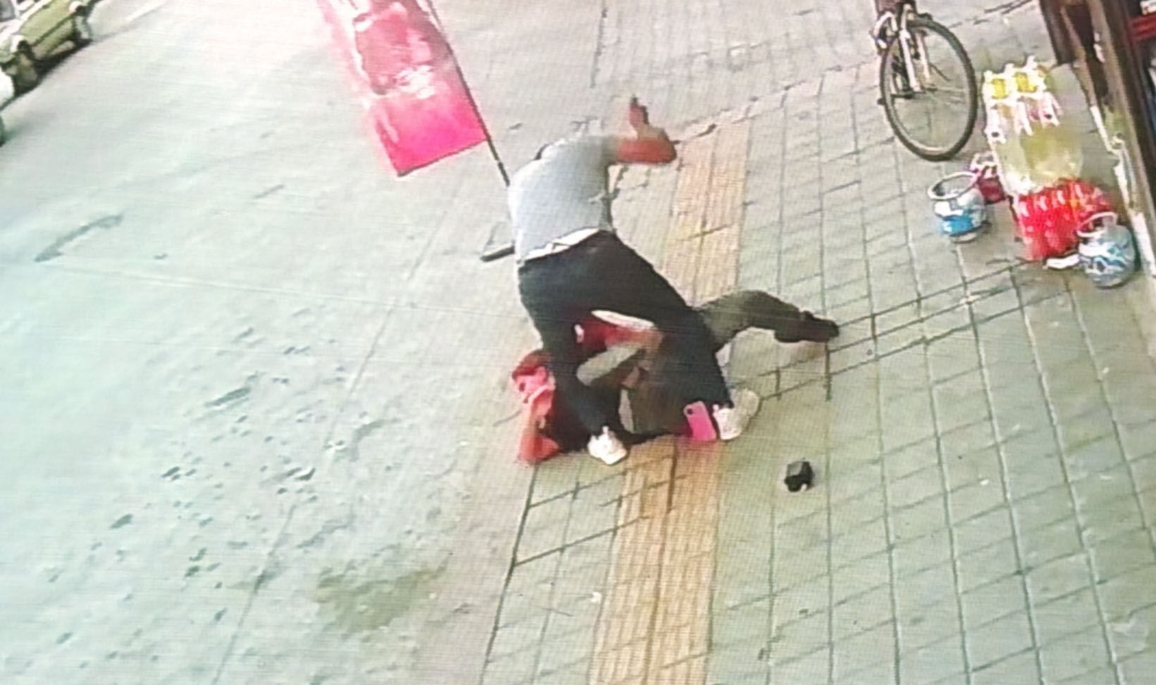 Eski Esini Bicakla Agir Yaralayan Suphel 1473563 438448 (1)