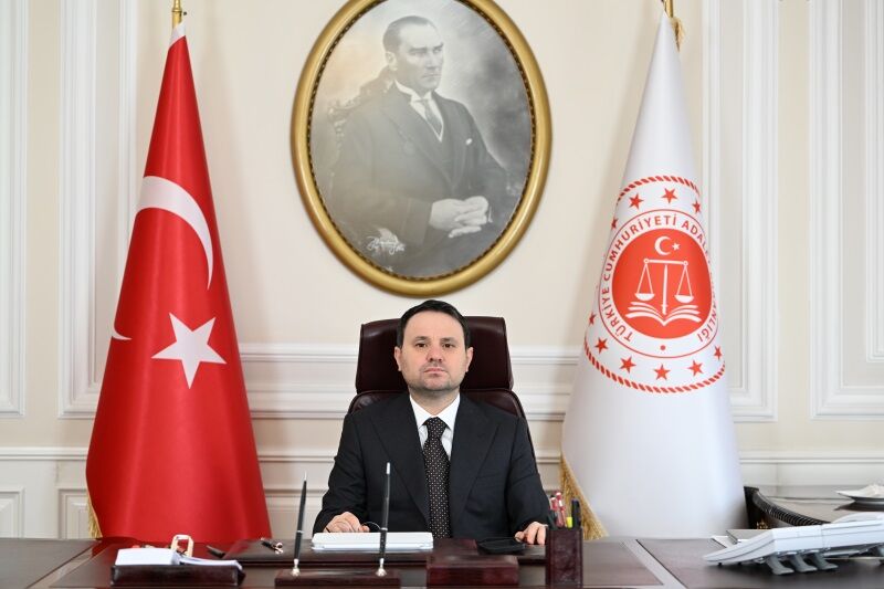 Bakan Gürlek: Aileyi ve çocukları zararlı içeriklerden koruyacağız
