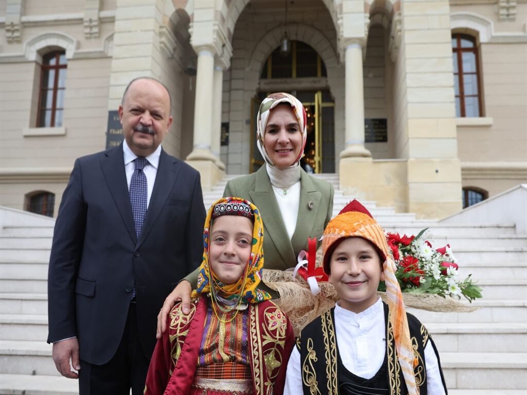Bakan Göktaş Partilerle Bir Araya Geldi