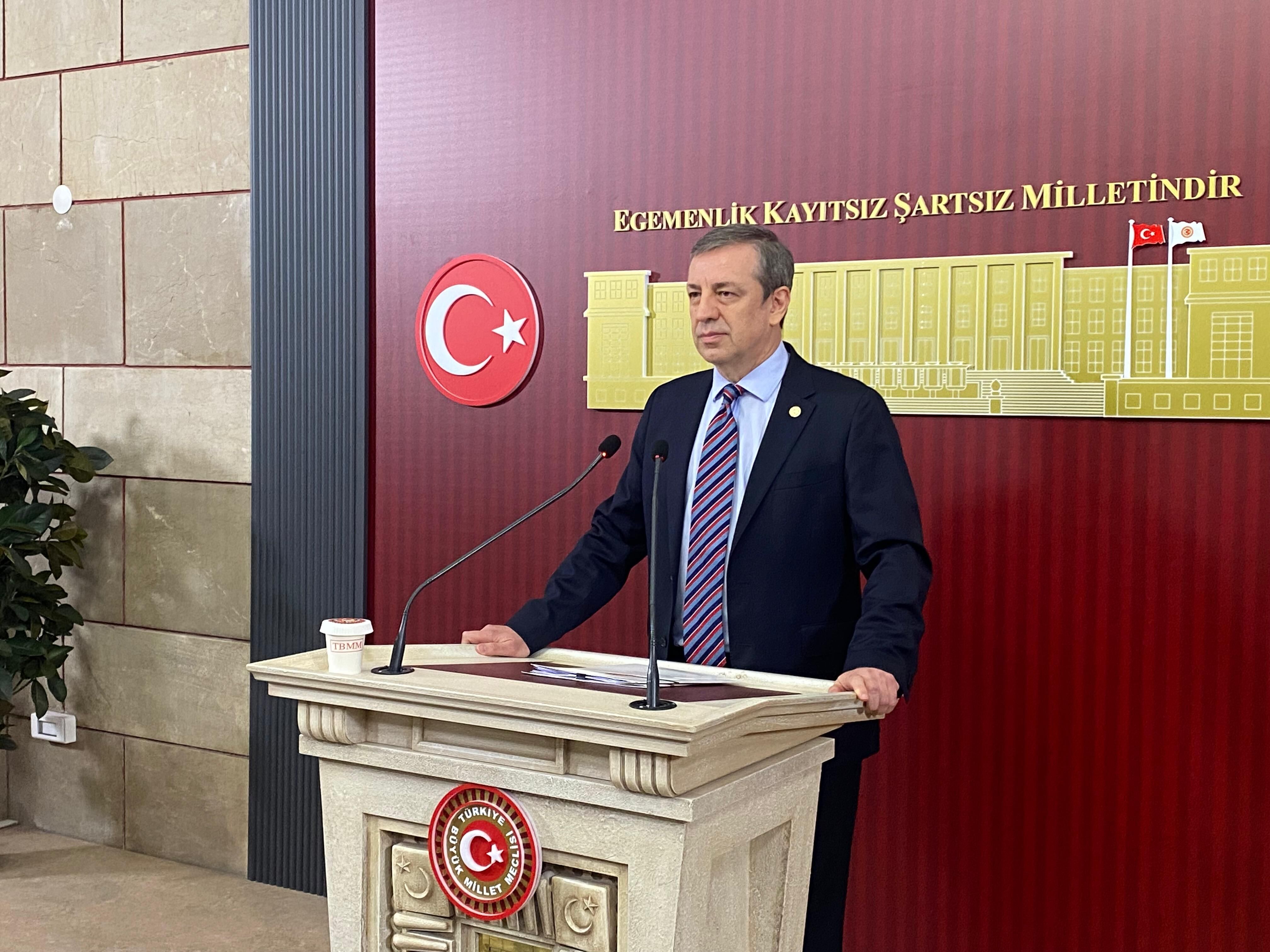 SİYASET