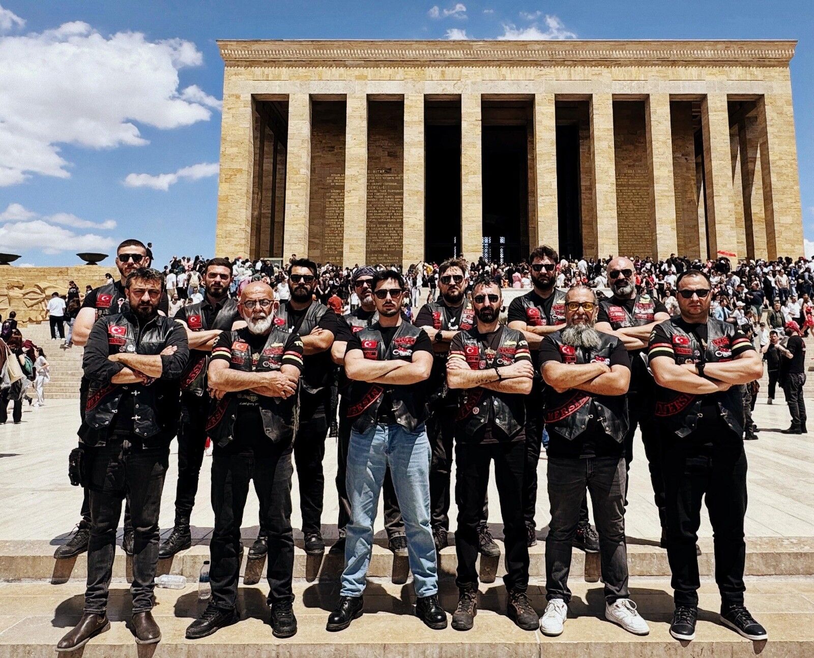 “Asi değil, kardeşlik bağıyla bağlı özgür ruhlu insanlarız”