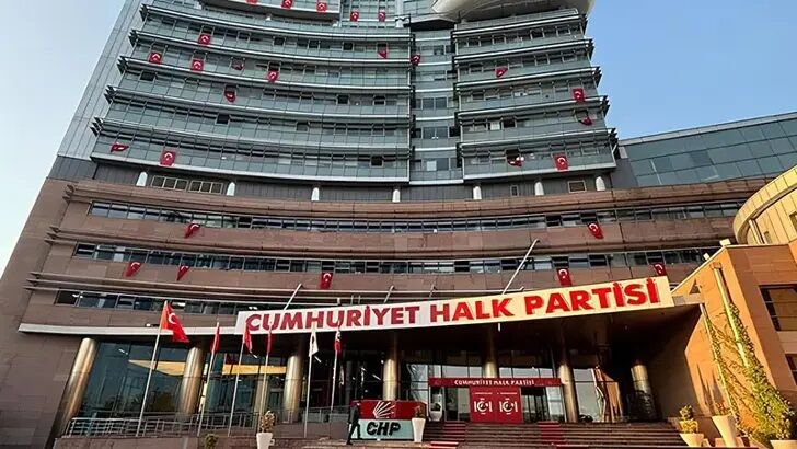 Ankara'da 6 ilçe belediye başkanı CHP'den istifa etti