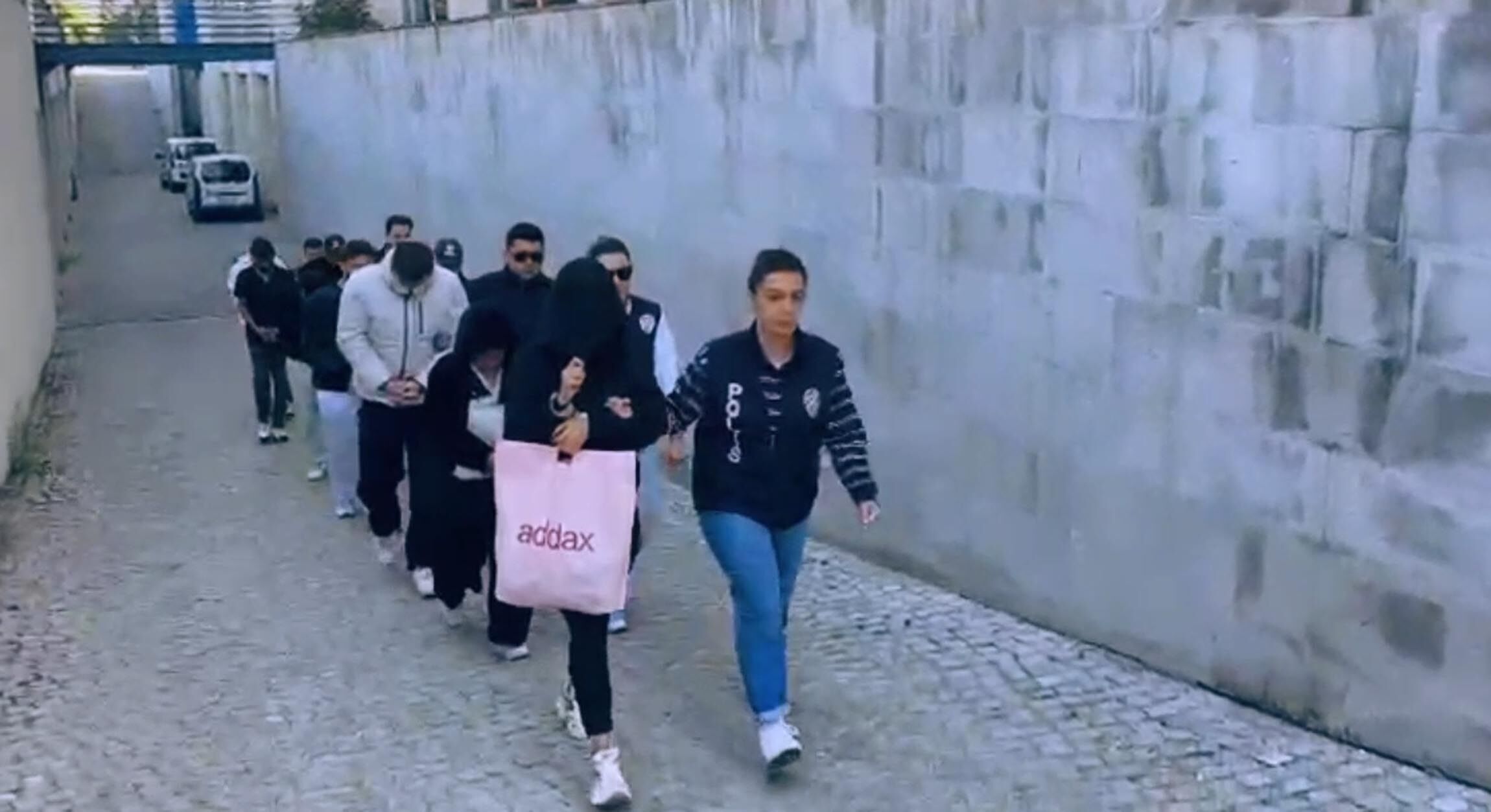274 milyon TL'lik yasa dışı bahis trafiğine 13 tutuklama