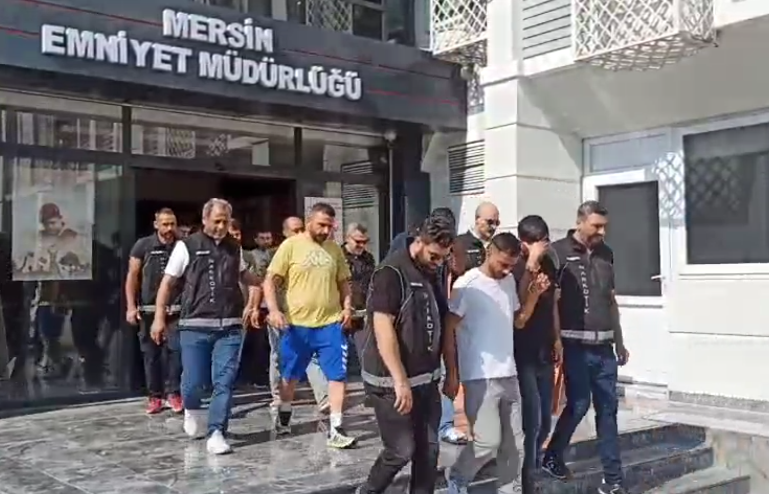 Uyuşturucu operasyonunda 2 tutuklama