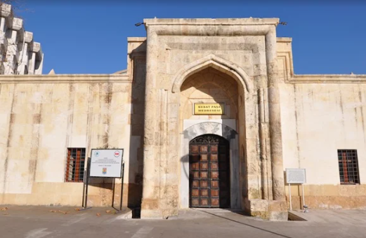 Kubat Paşa Medresesi