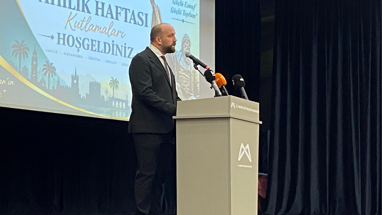 Mersin’de Ahilik Haftası’nda Esnafın Gündemi Kürsüye Taşındı (3)