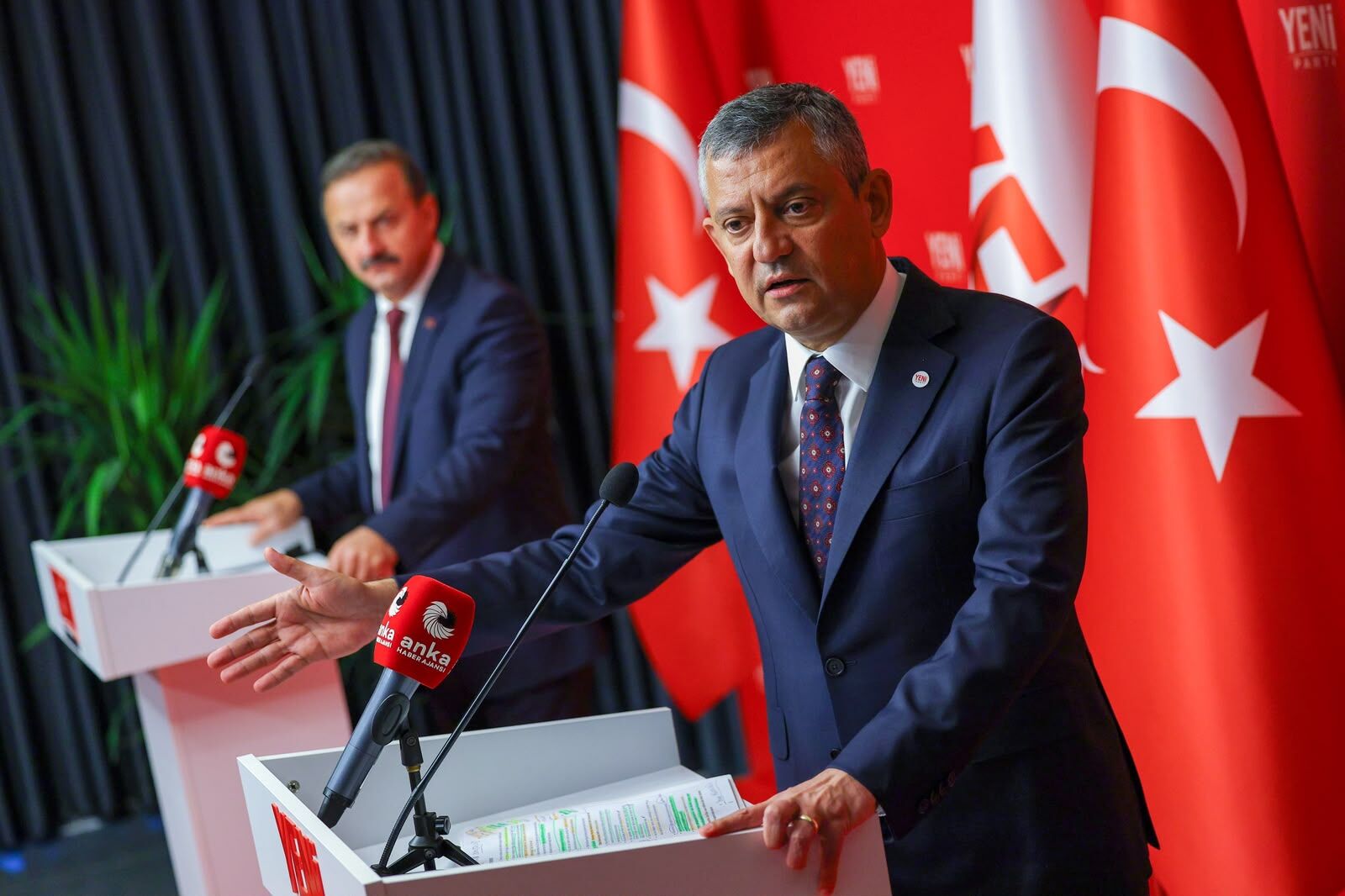 Özel'den Mansur Yavaş'ın istifasına ilişkin açıklama