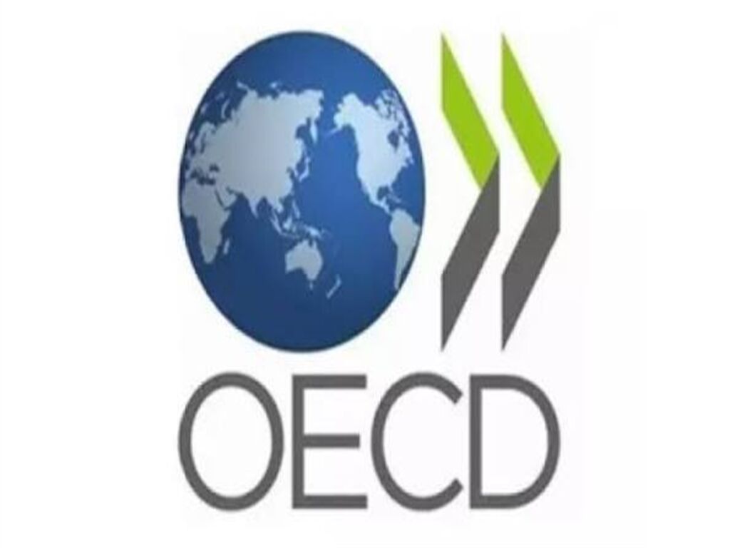 OECD, küresel büyüme tahminini yükseltti