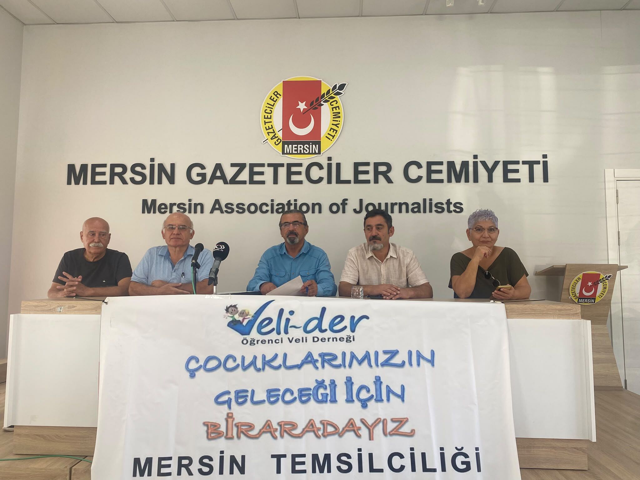 Veli-Der: “Karma eğitim tartışılamaz”