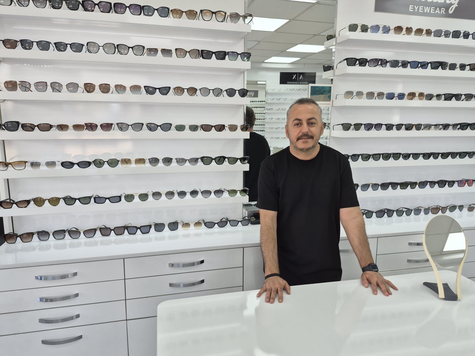 Optisyen Ömer Güven