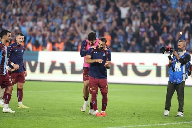 Trabzonspor’dan Galatasaray’a 4 gollü darbe