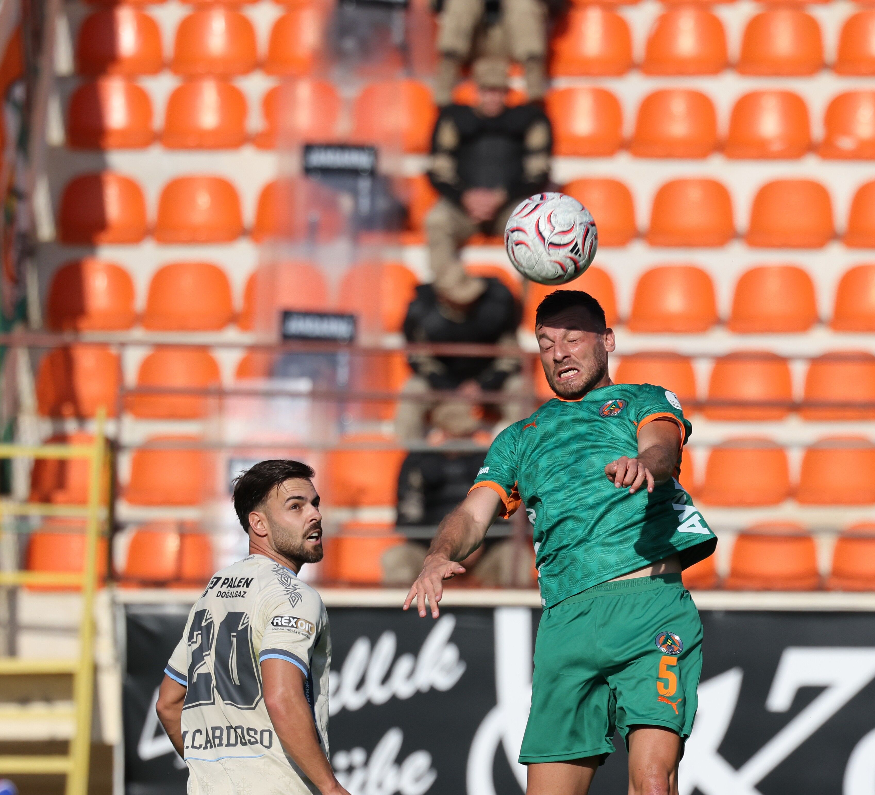 Alanyaspor ile Erzurumspor maçında gol sesi çıkmadı