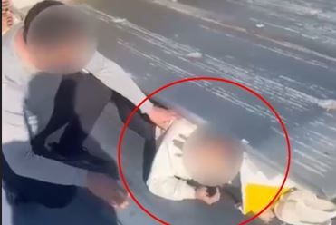 Firari kadın çatı arasında yakalandı