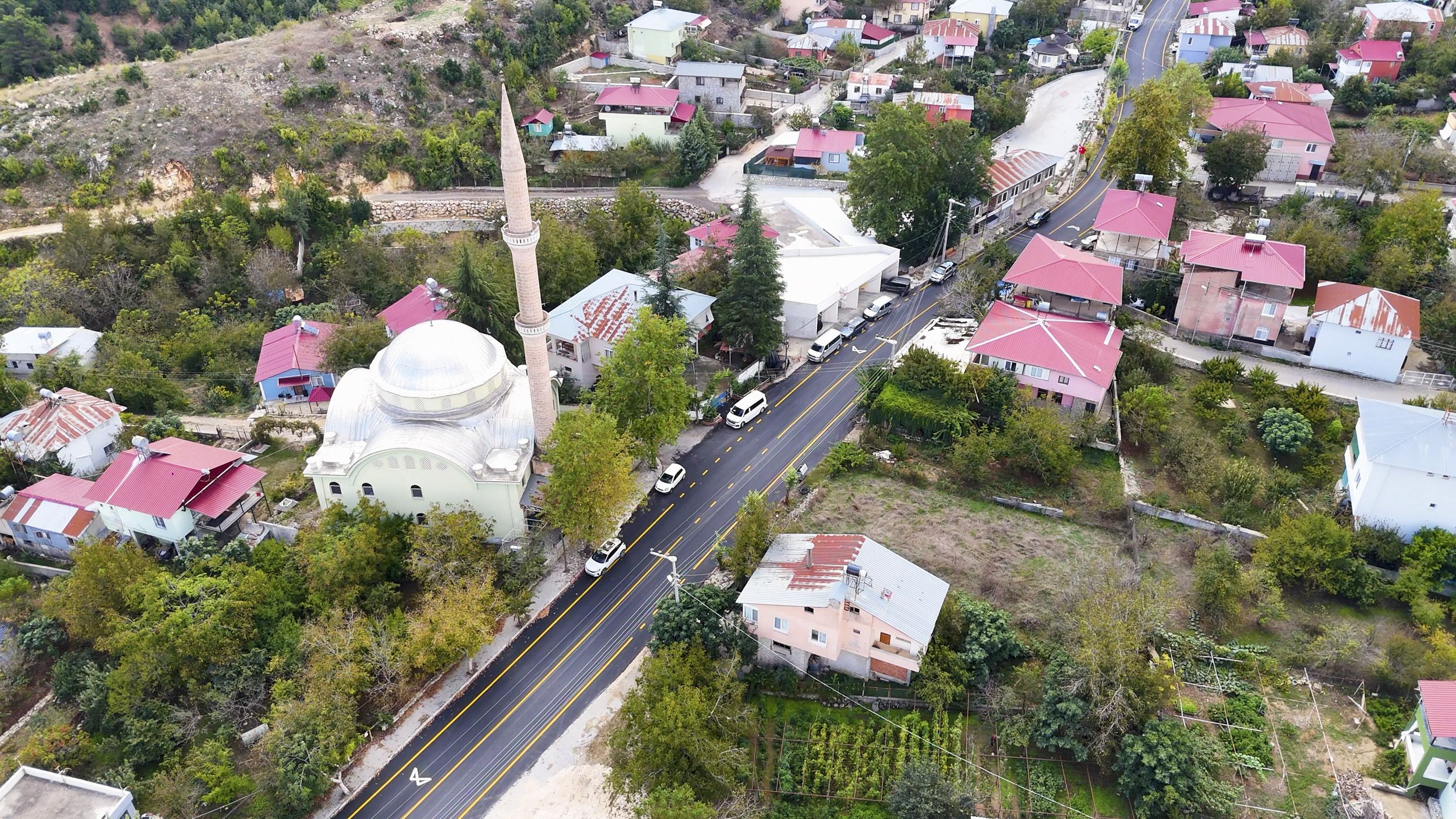 Büyükşehi̇r 2019’Dan Bu Yana Toroslar’da Ulaşim Altyapisini Güçlendi̇ri̇yor (9)