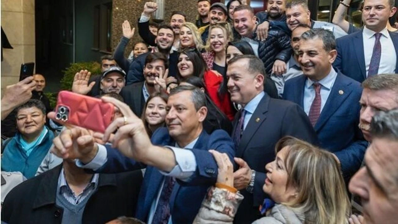 Chp Genel Baskani Ozgur Ozel Baskan Abdullah Ozyigiti