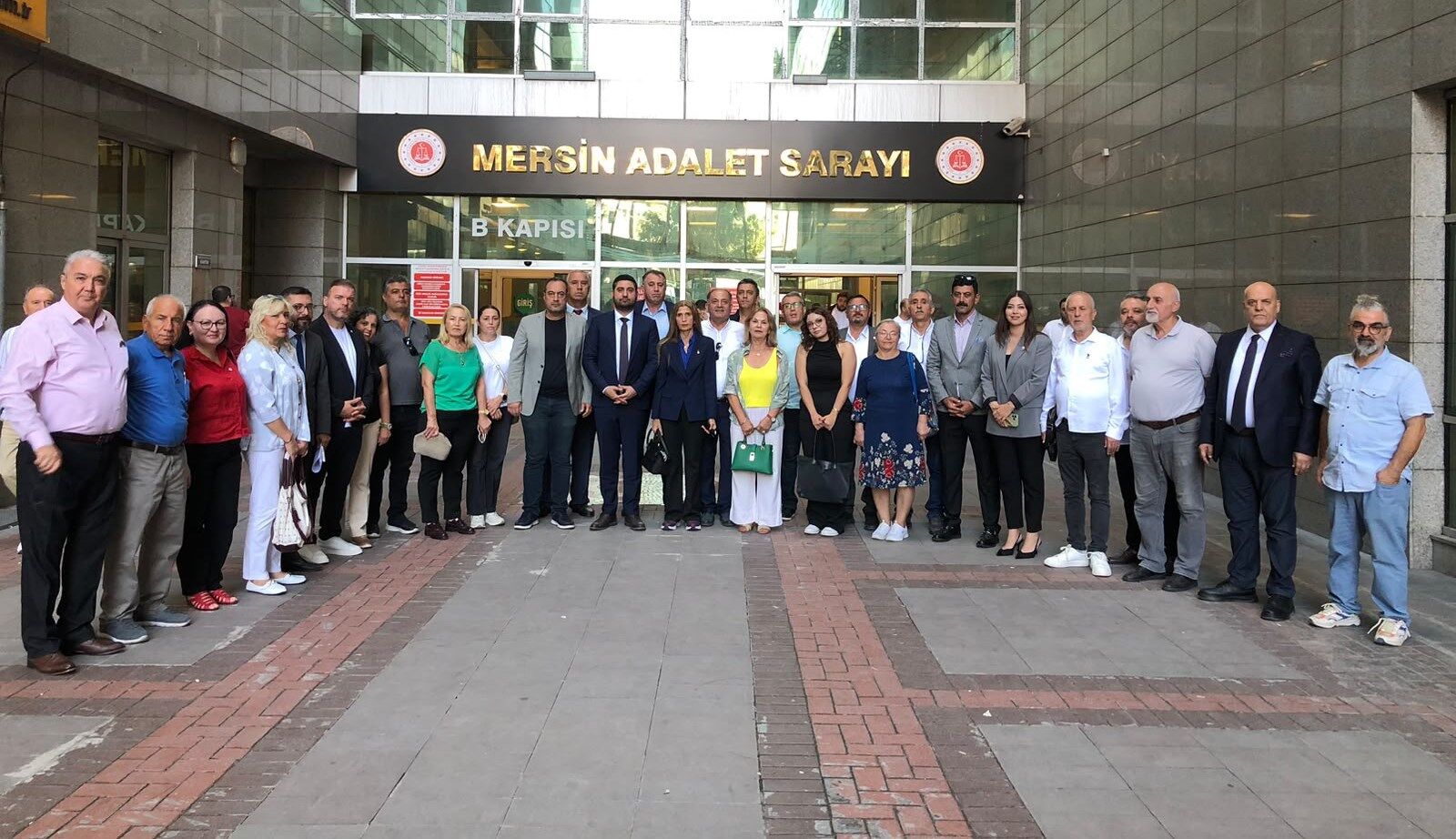 YENİ Parti Yenişehir’de Erkin Kara mazbatasını aldı