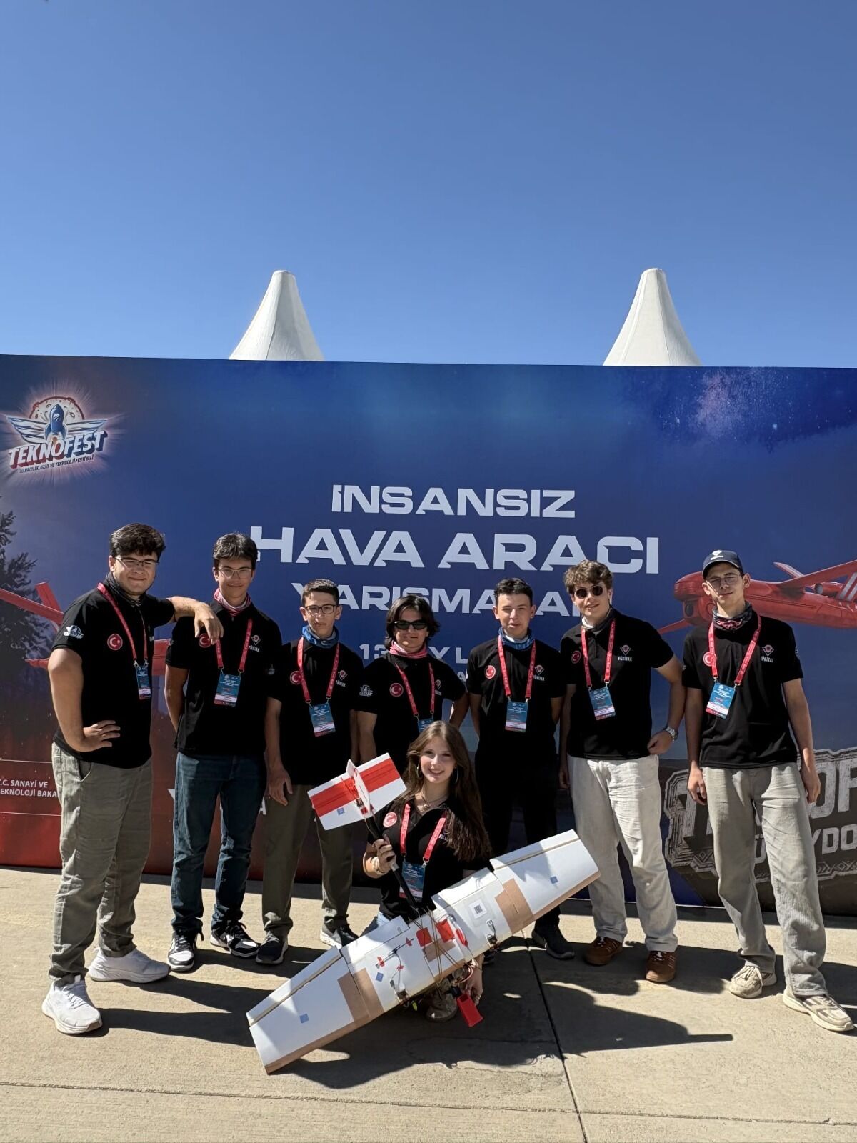 Teknofest şampiyonu gençler