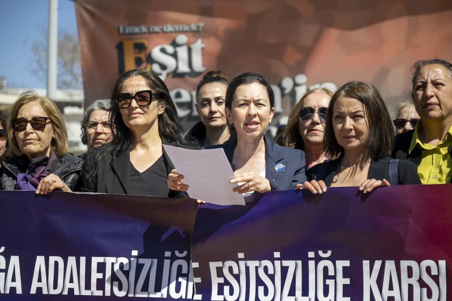 “Emaneti gururla aldım kısa sürede teslim etmek dileğiyle…”