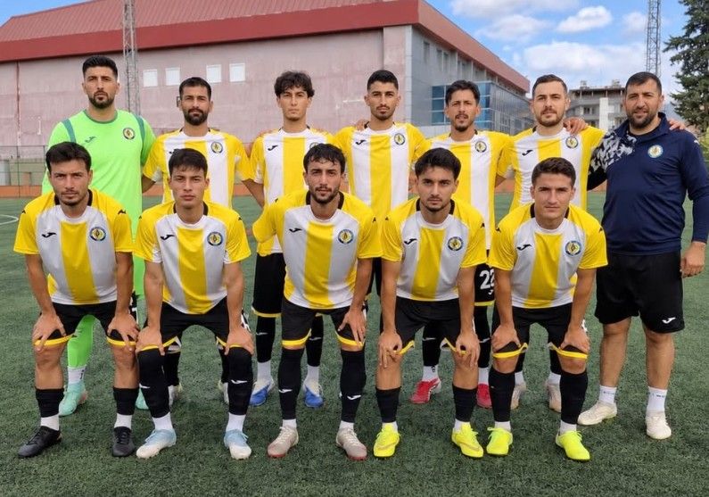 Karacailyas Teknik Direktörü Önal Arıca