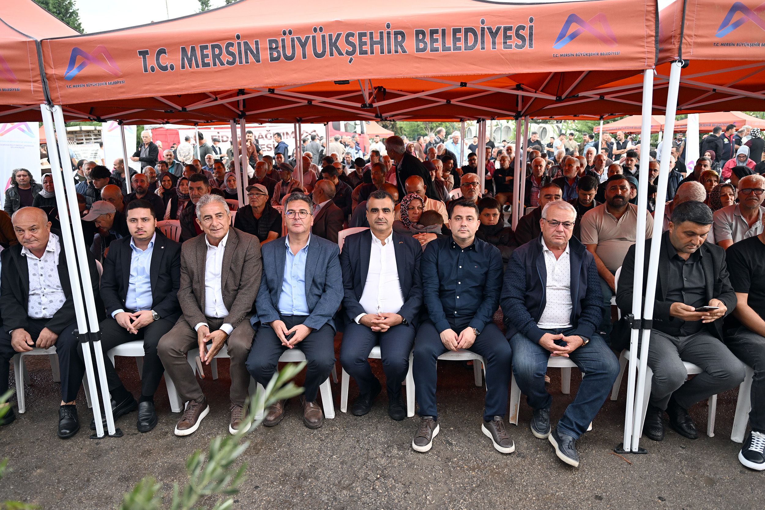 Mersi̇n Büyükşehi̇r’i̇n Tarimsal Destekleri̇ Erdemli̇ Ve Si̇li̇fke’de Üreti̇ci̇lerle Buluştu (10)