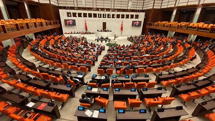 TBMM'de fon soruşturması tartışması