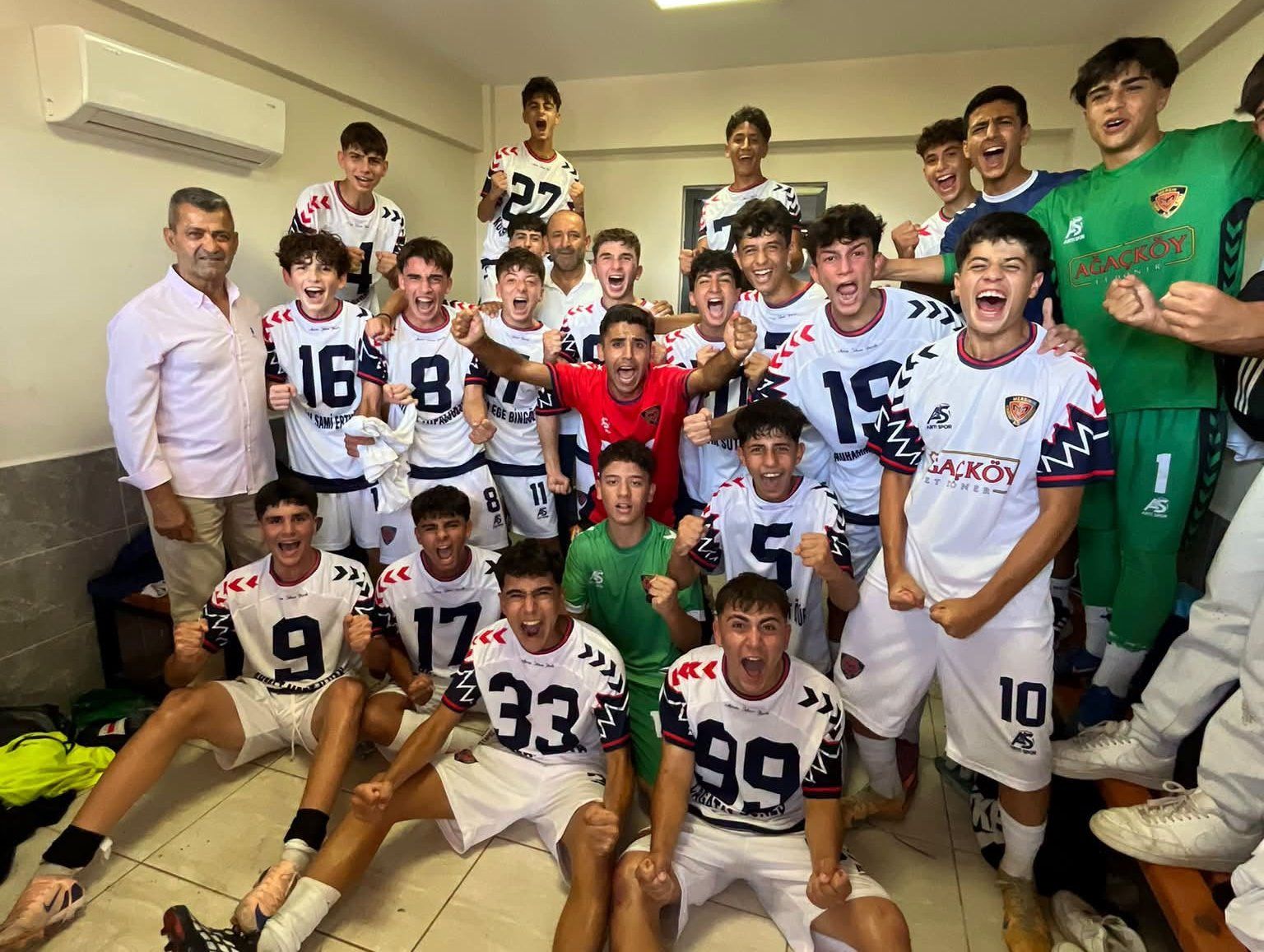 U16-1