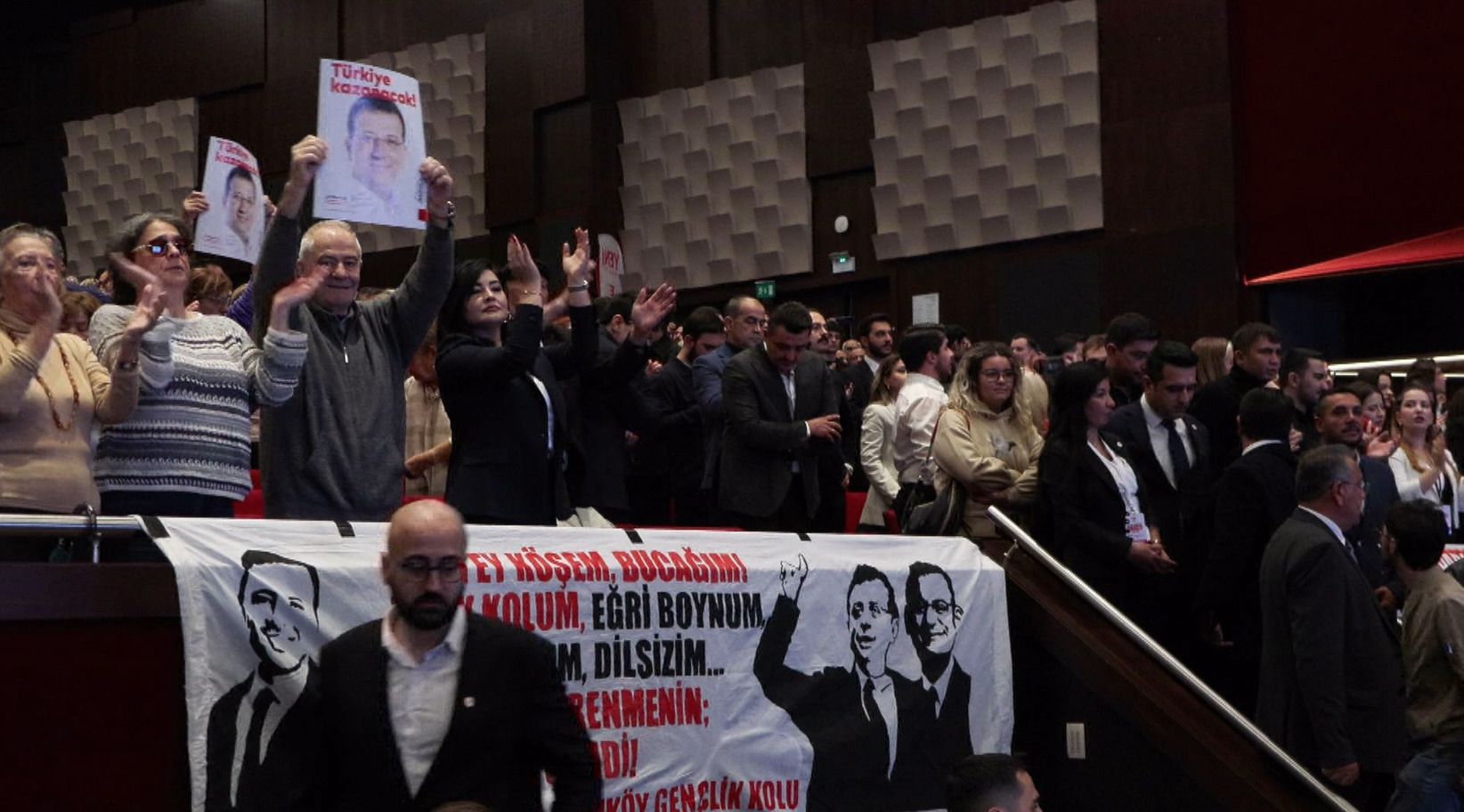 SİYASET